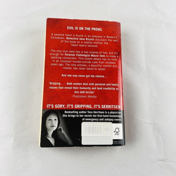 The Silent Girl By Tess Gerritsen Mystery Fiction Small Paperback Book - Picture 4 of 8